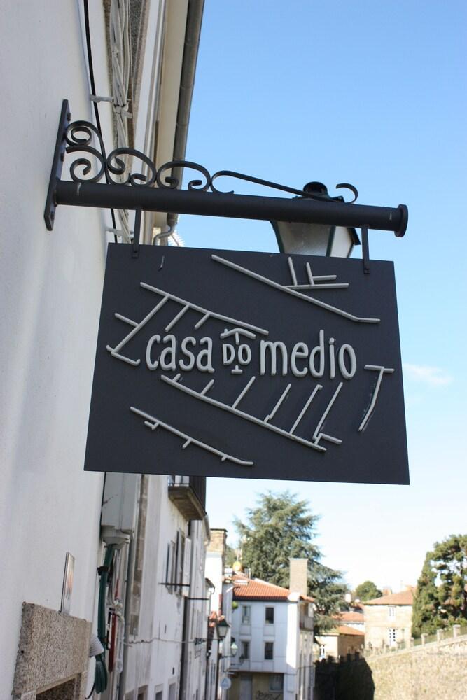 サンティアゴ・デ・コンポステーラCasa Do Medioアパートメント エクステリア 写真